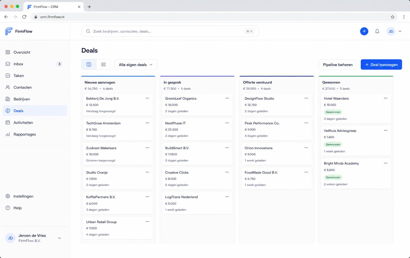LeadBase CRM met leadpipeline en offertestatus in het Nederlands